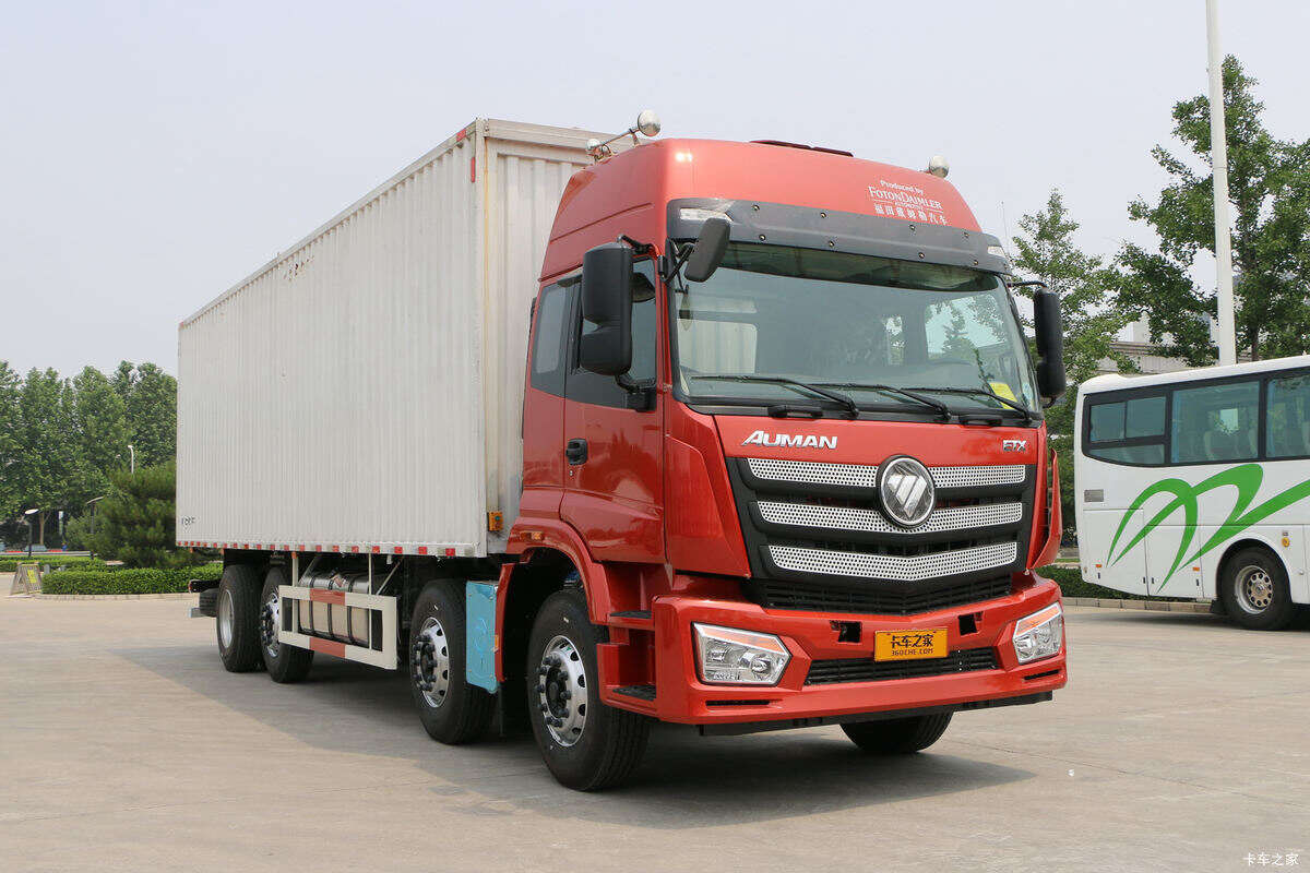 9.6-meter truck