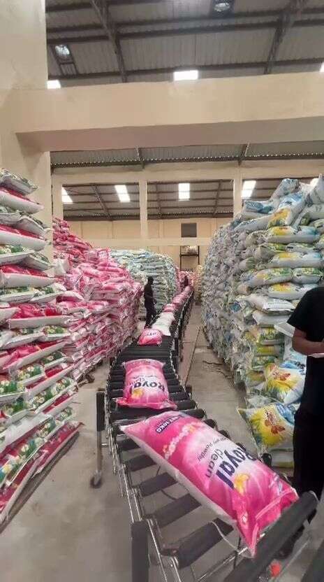 Bagged items on a rubber-covered roller conveyor line