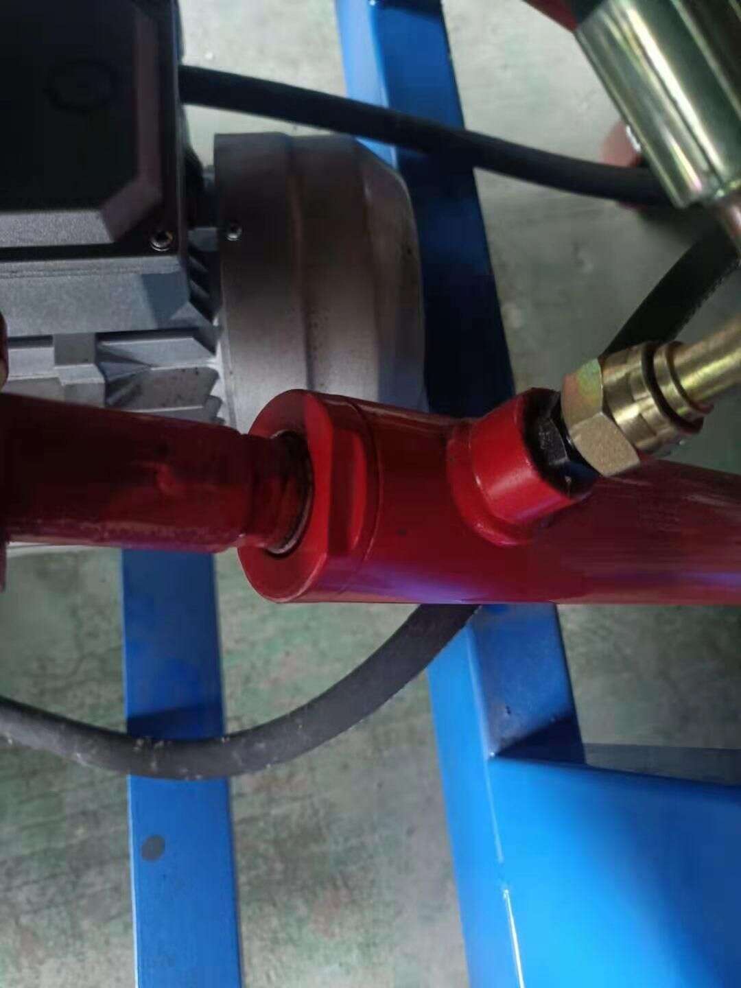 Hydraulic piston rod of the incline conveyor Hydraulic piston rod of the incline conveyor