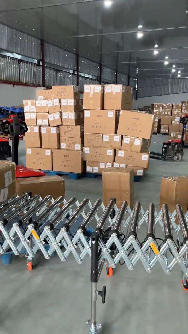 Dock conveyors interfacing with sorting lines