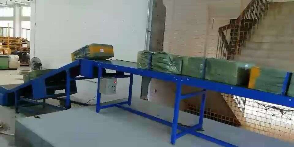 Improving loading/unloading efficiency with telescopic conveyors