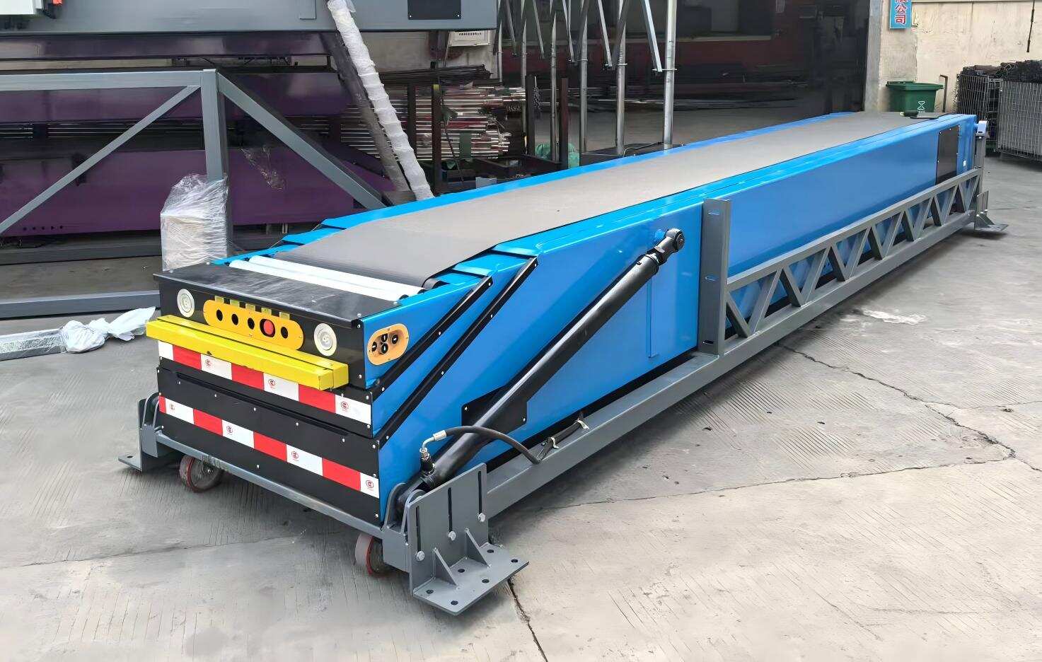 3-section telescopic conveyor